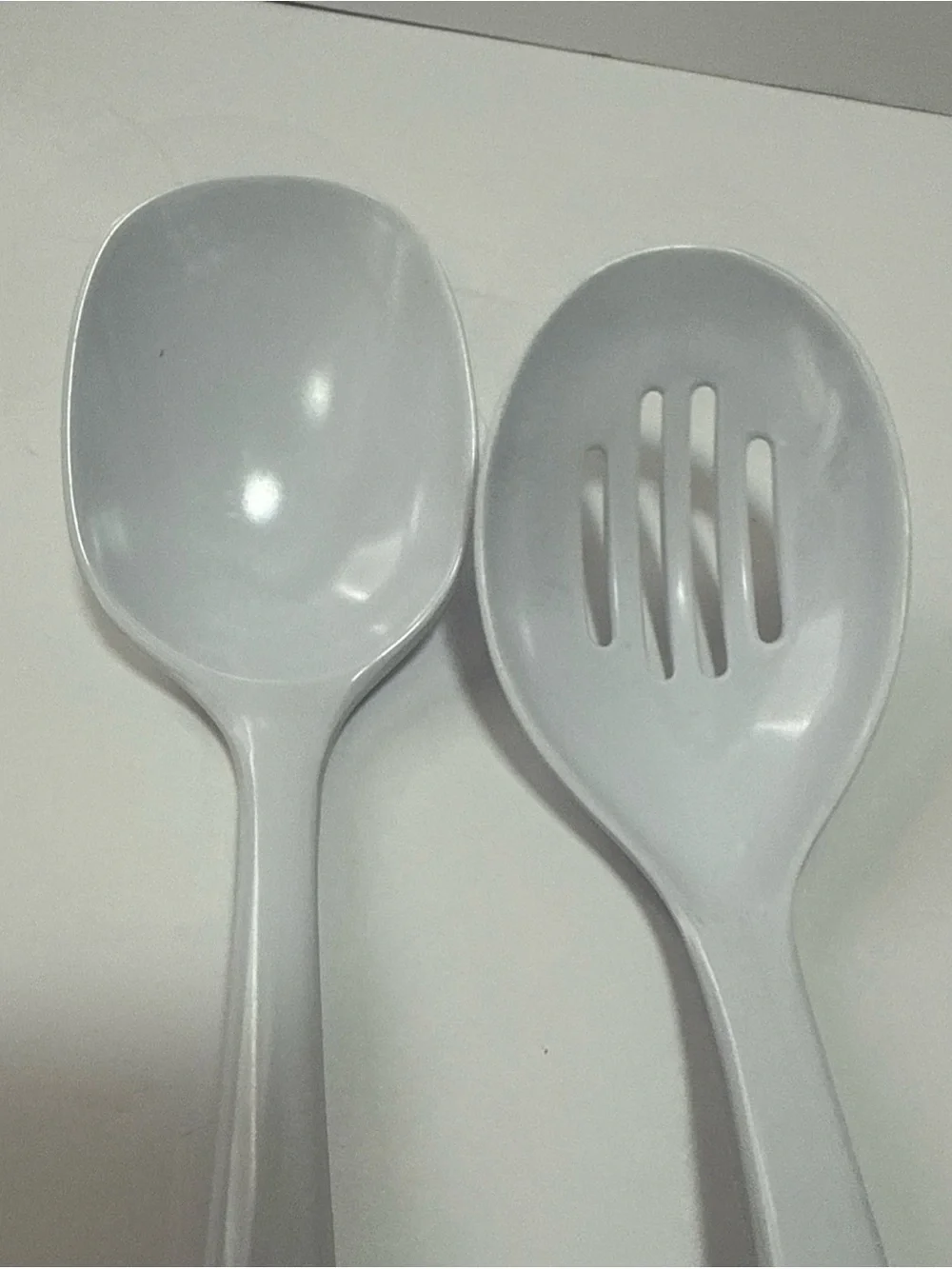 White melamine Slotted and Solid Serving Spoon lot of 2 VTG renowned. High temp